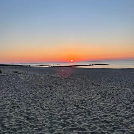 M T2 Climatise A100m De La ,des Bateaux ,des Commerces, Terrasse Ensoleillee Apartment