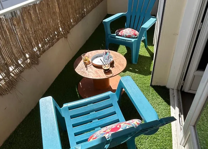 M T2 Climatise A100m De La ,des Bateaux ,des Commerces, Terrasse Ensoleillee Апартаменты *